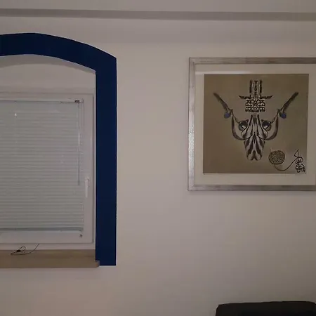 Karmen's One Apartment